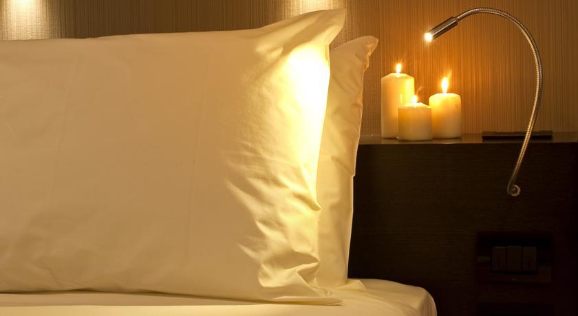 Best Western Plus The Hub Hotel Milan Bagian luar foto