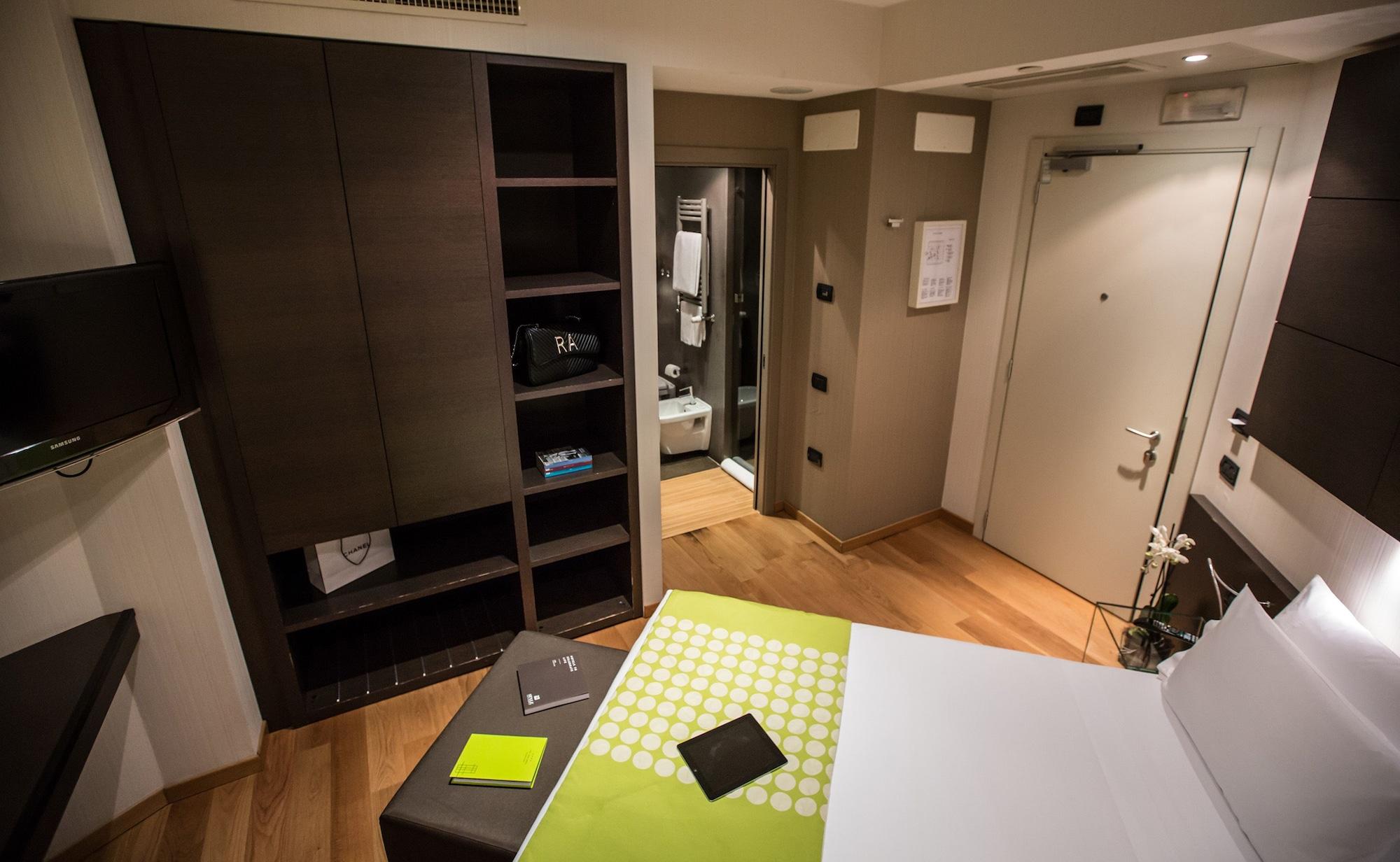 Best Western Plus The Hub Hotel Milan Bagian luar foto