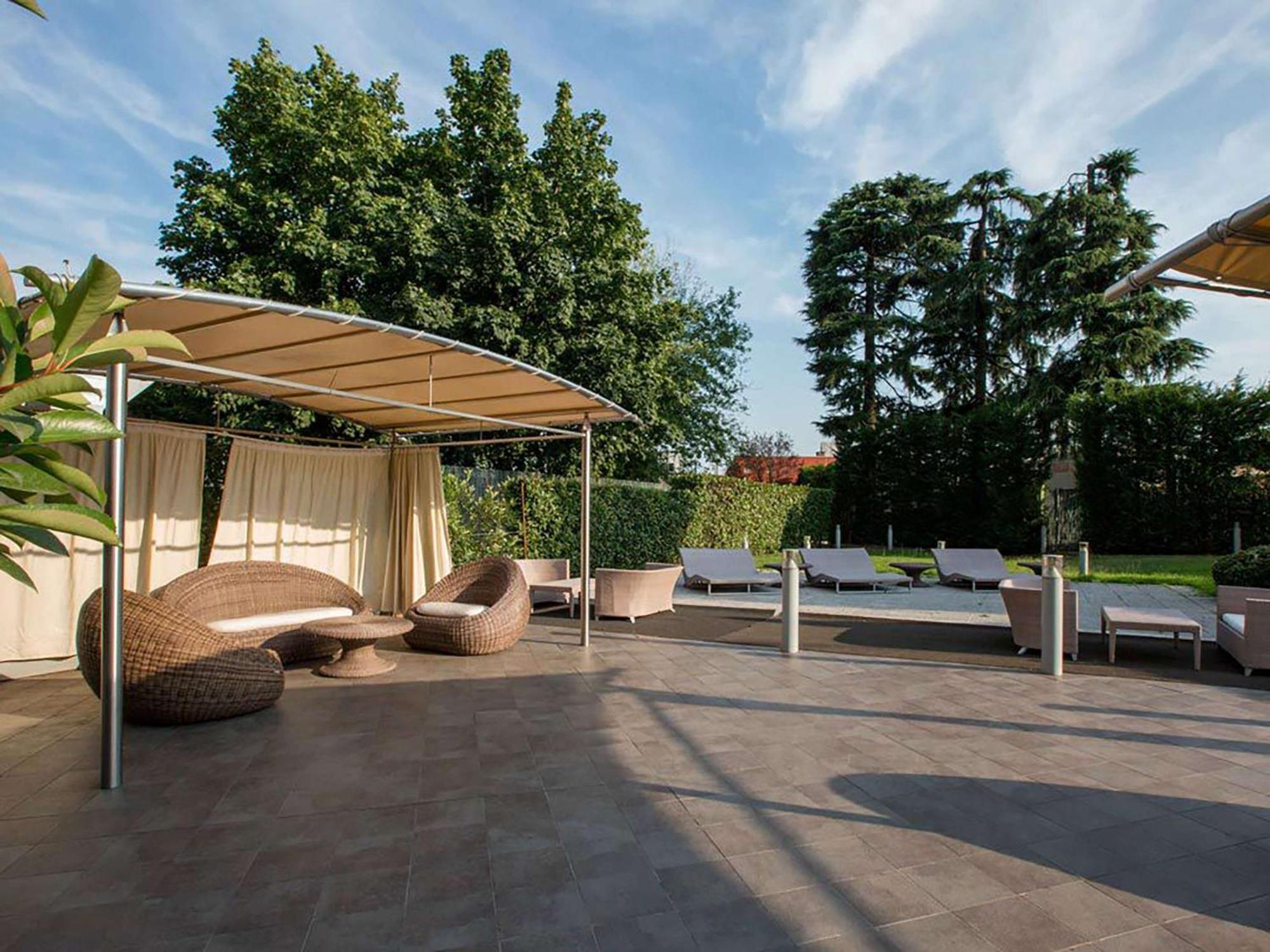 Best Western Plus The Hub Hotel Milan Bagian luar foto